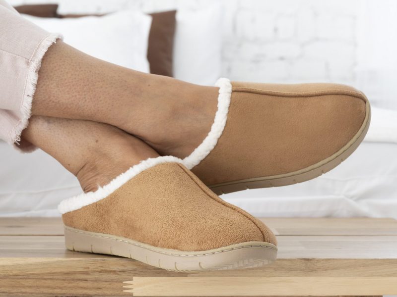 Isotoner_W_8529_SKN_altonfigureA